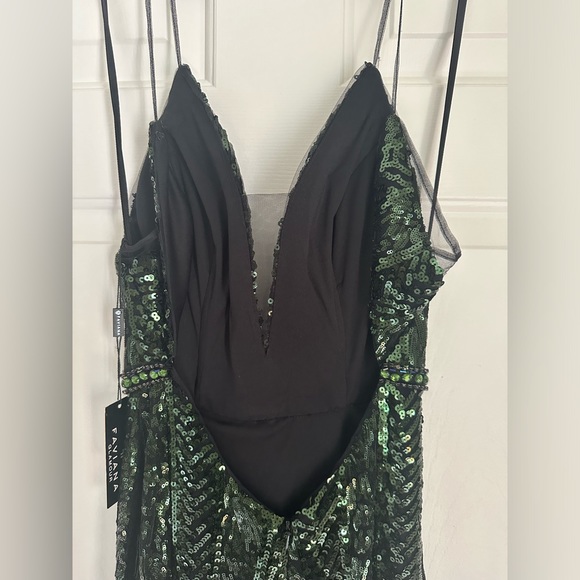 Emerald Green Gown (NWT) - Picture 4 of 5